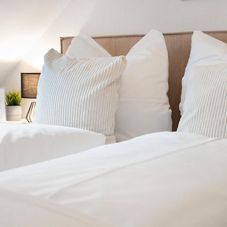 Malu Rooms - Im Stadtzentrum, Smarttv, Netflix, 24H Checkin Ludwigsburg Exterior foto