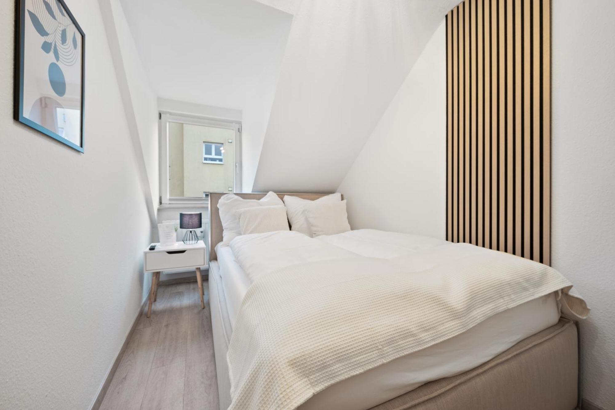 Malu Rooms - Im Stadtzentrum, Smarttv, Netflix, 24H Checkin Ludwigsburg Exterior foto