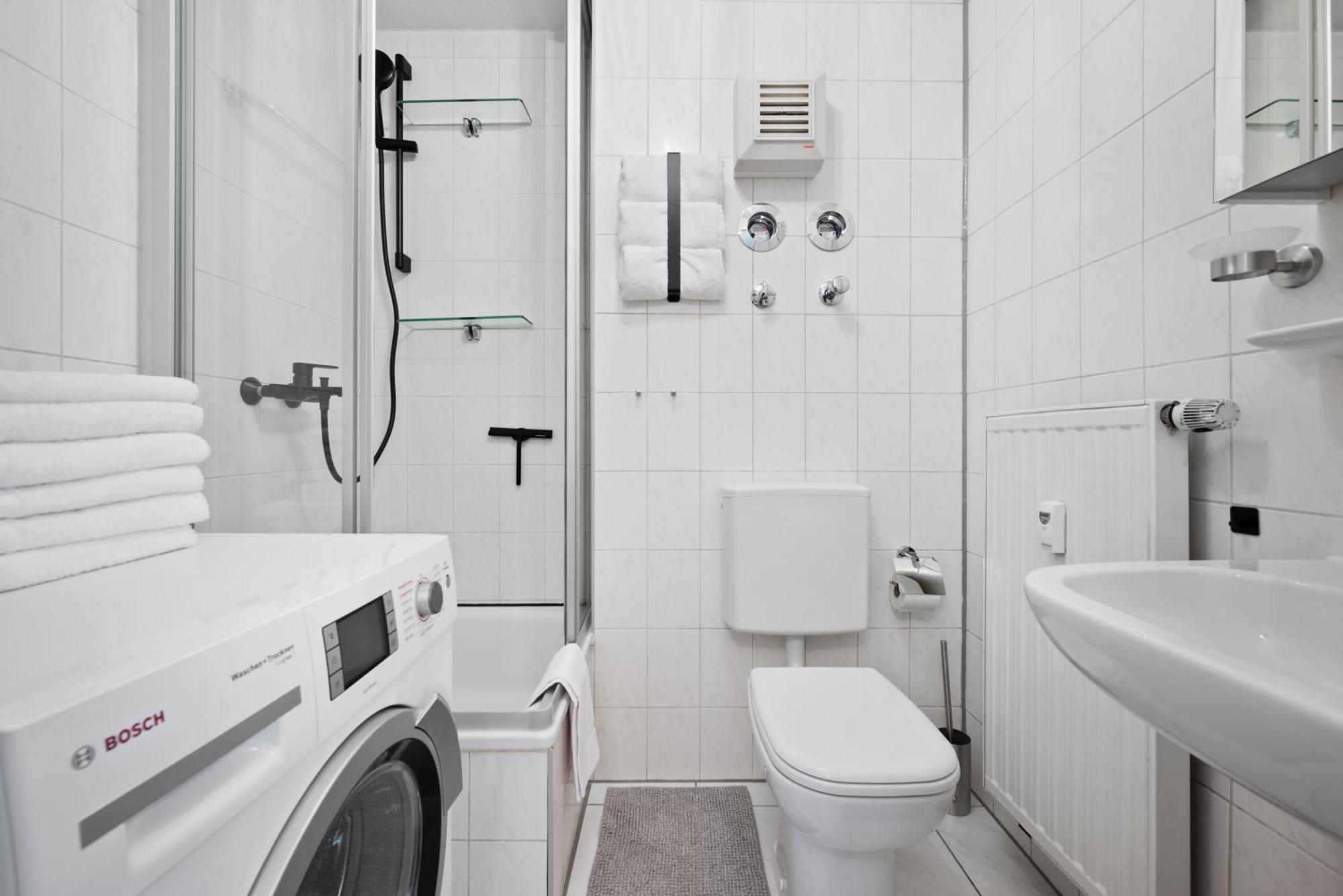 Malu Rooms - Im Stadtzentrum, Smarttv, Netflix, 24H Checkin Ludwigsburg Exterior foto